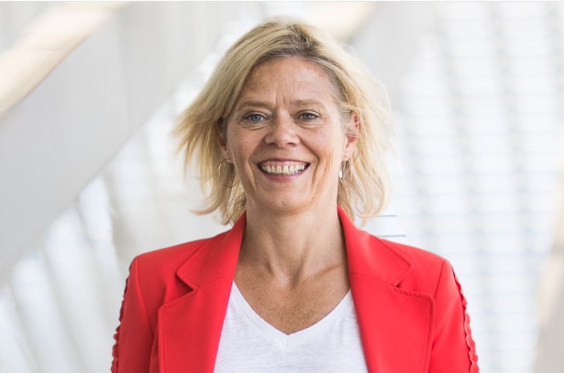 Sabine Vandebroek - Passez de bon à brillant en prise de parole en public - Be Alternatives conférences et formations